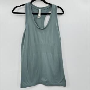 Athleta Momentum Tank Size XL Green Racerback Seamless Grippers at Hem 530501